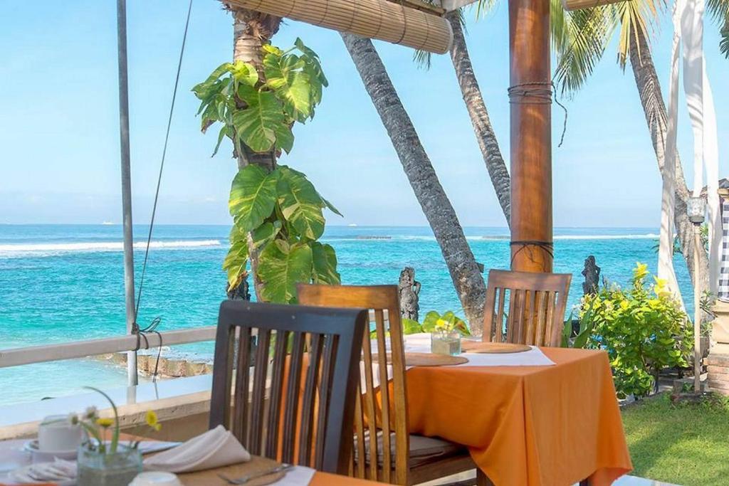 Anom Beach Hotel Candi Dasa  Exterior photo
