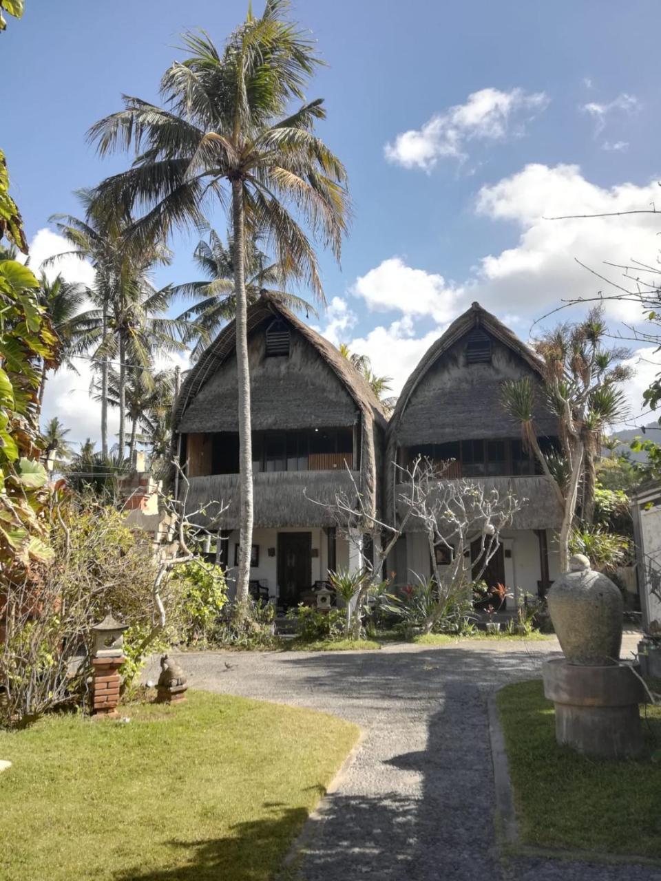 Anom Beach Hotel Candi Dasa  Exterior photo